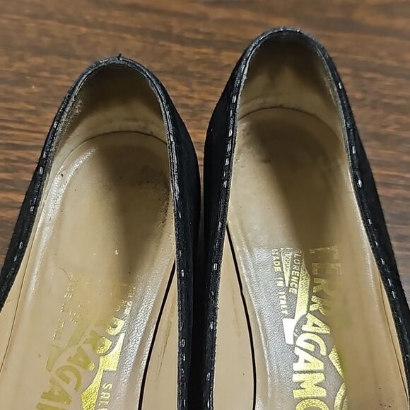 Salvatore Ferragamo Black Suede Block Heel Pumps – Made in Italy – Size 6/6.5 B - Picture 3 of 6